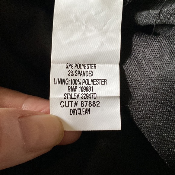 Maia bold colorful dress, cut out back, cap sleeves, side hidden zip size: 4 - Picture 11 of 12